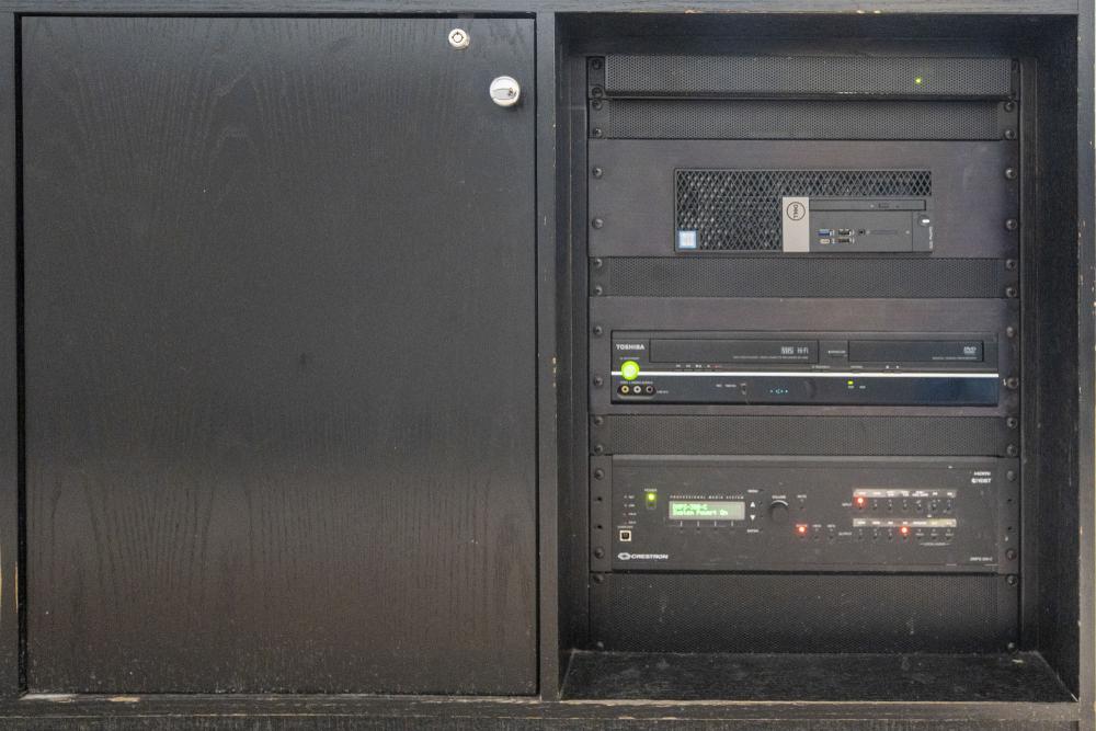 Equipment rack