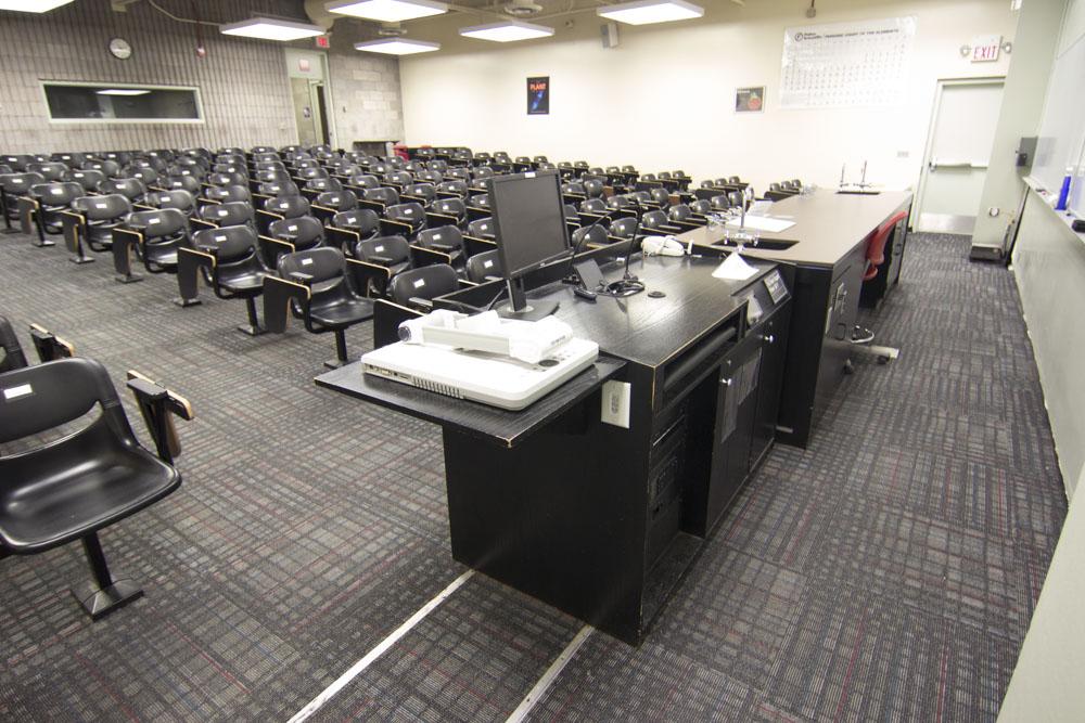 Juanita Greer White Life Sciences, Classrooms