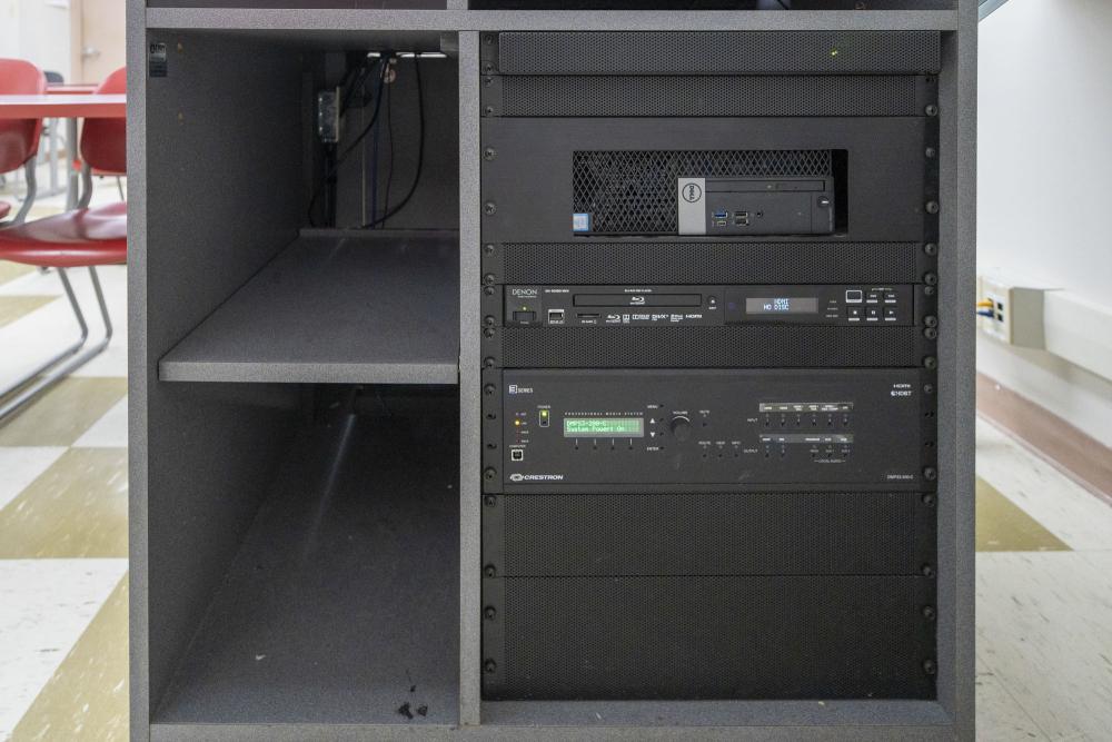 Equipment rack