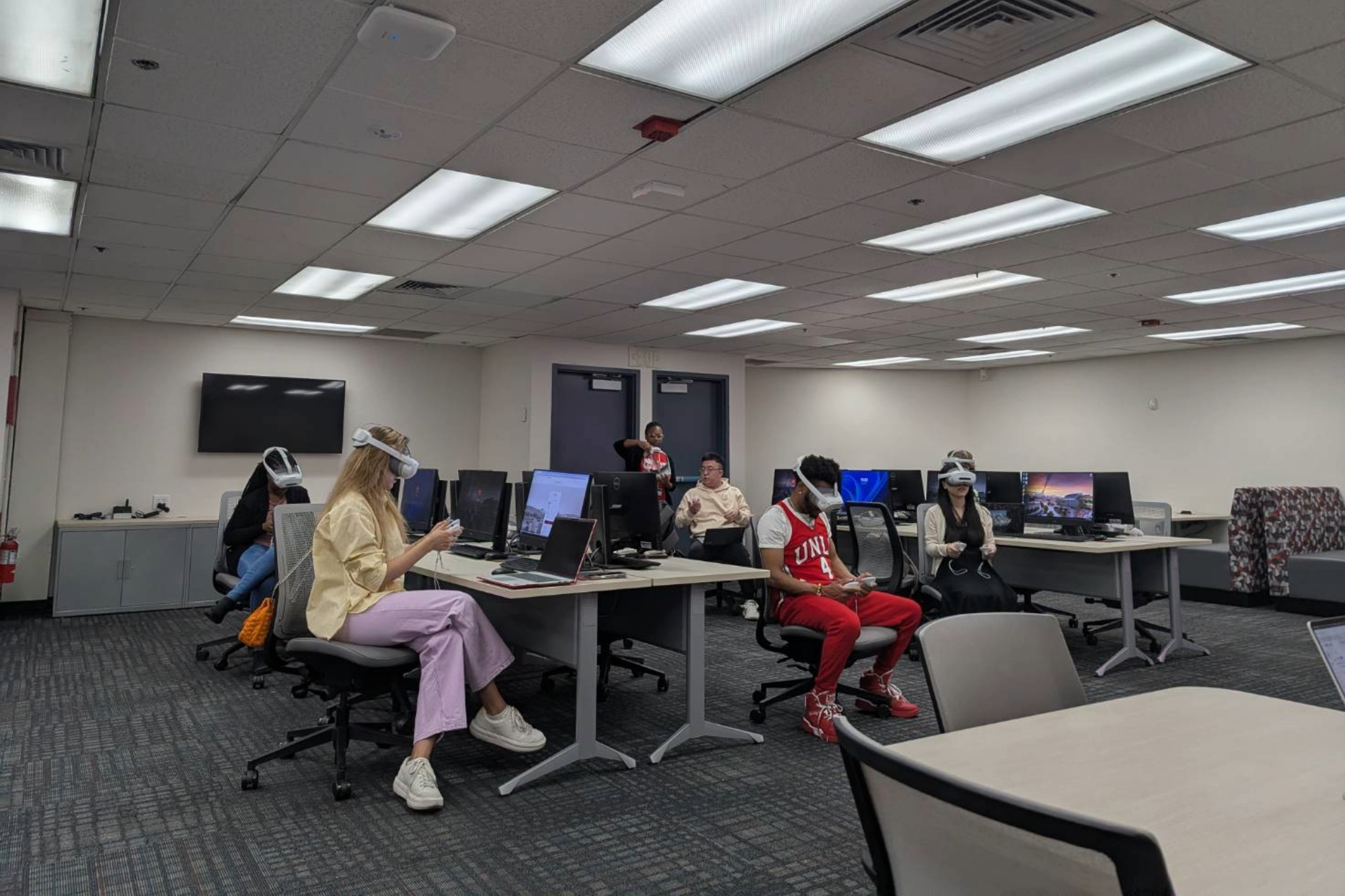 Students in the Immersive Learning Lab.